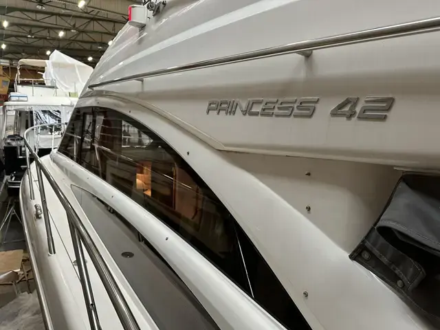 Princess 42 Flybridge