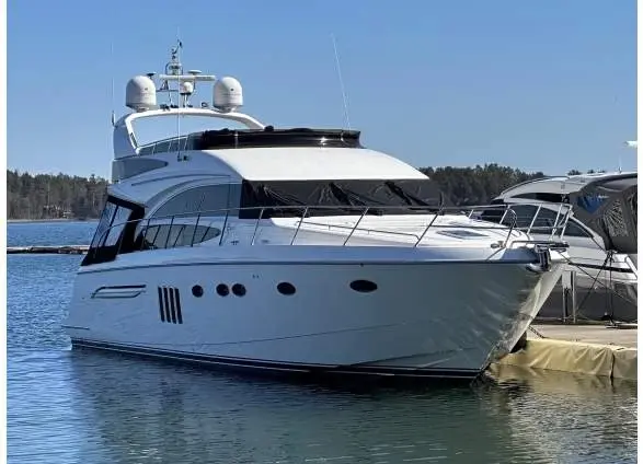 2008 Princess 62 flybridge