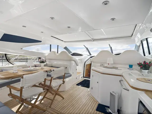 Sunseeker Predator 68