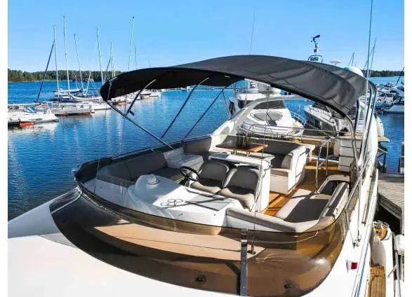 2008 Princess 62 flybridge