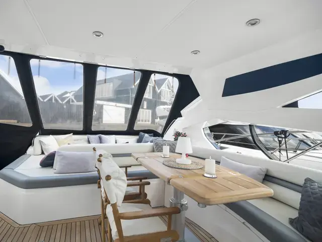 Sunseeker Predator 68