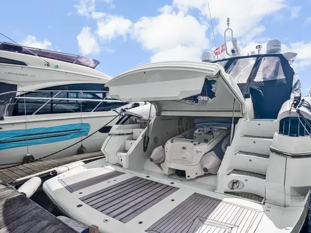 Sunseeker Predator 68