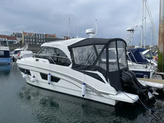 Beneteau Antares 9 OB