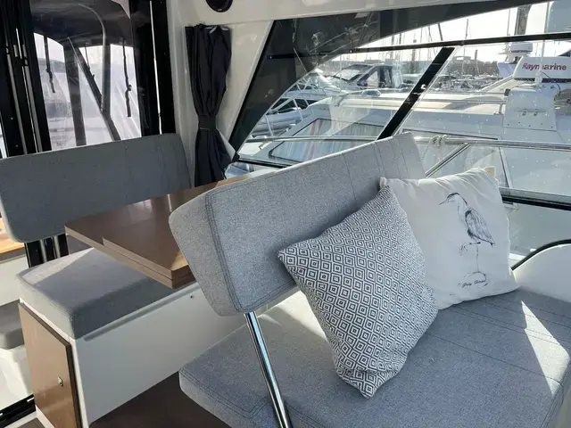 Beneteau Antares 9