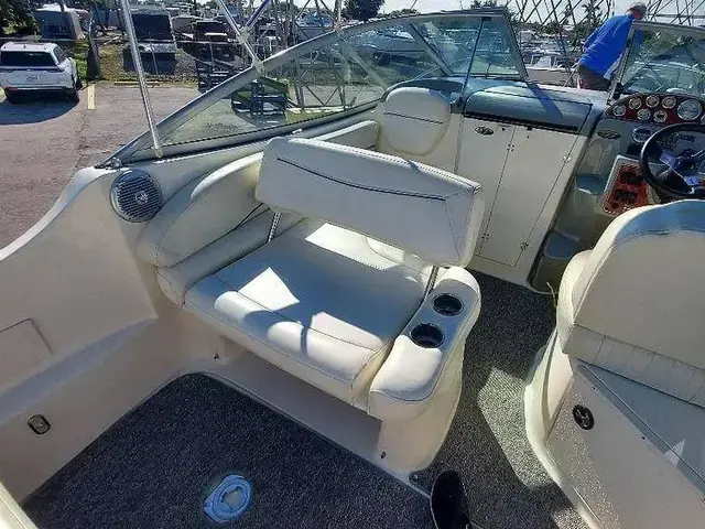 Bayliner 245 Cruiser