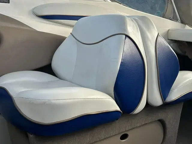 Bayliner 212 Capri Cuddy