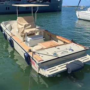 1993 Boston Whaler 23 Outrage