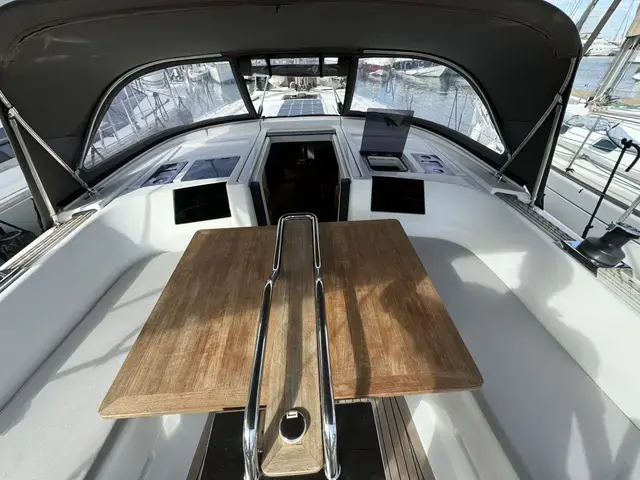 Hanse 385