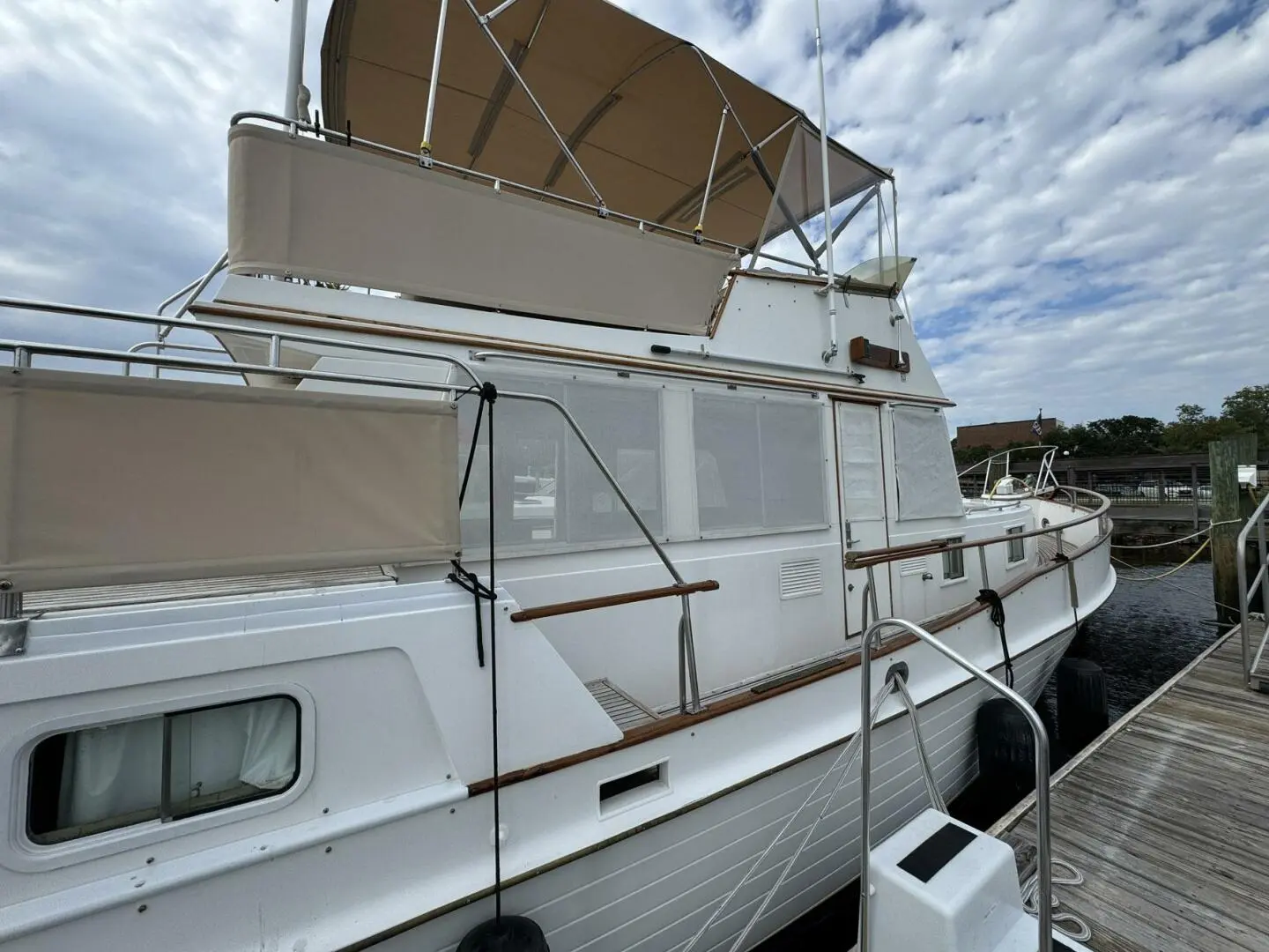 1989 Grand 42 motor yacht