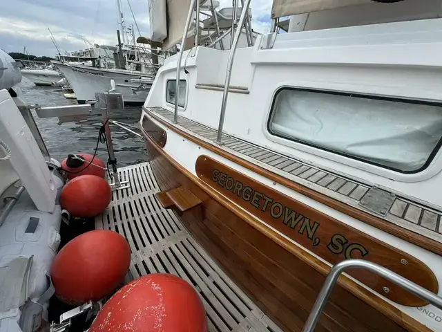 Grand Banks 42 Motor Yacht