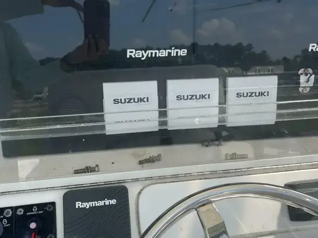 SeaVee 32