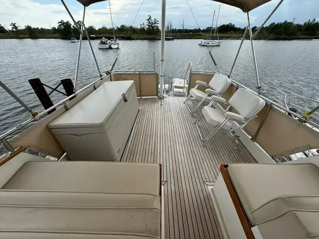 Grand Banks 42 Motor Yacht