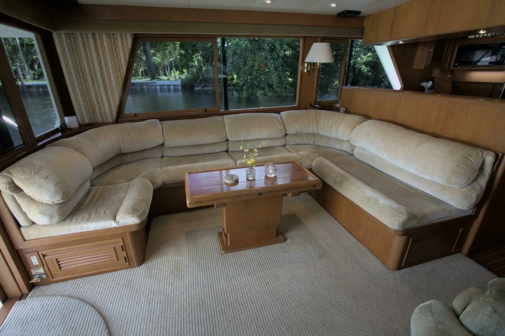 1998 Offshore 58 pilothouse