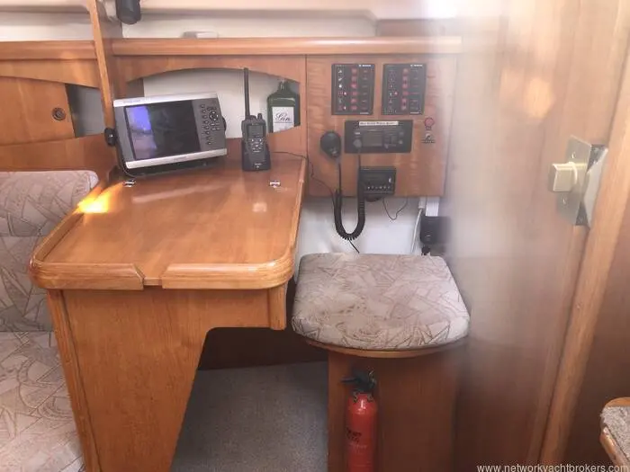 1998 Jeanneau sun odyssey 29.2 lifting keel