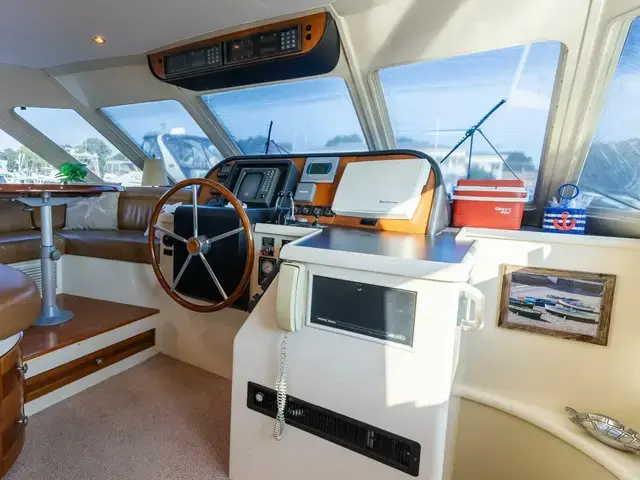 Tollycraft 57 Pilothouse Motor Yacht