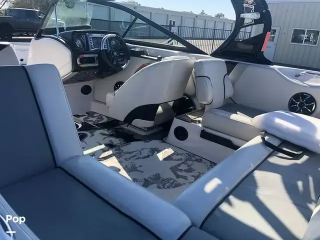 Nautique Super Air 210