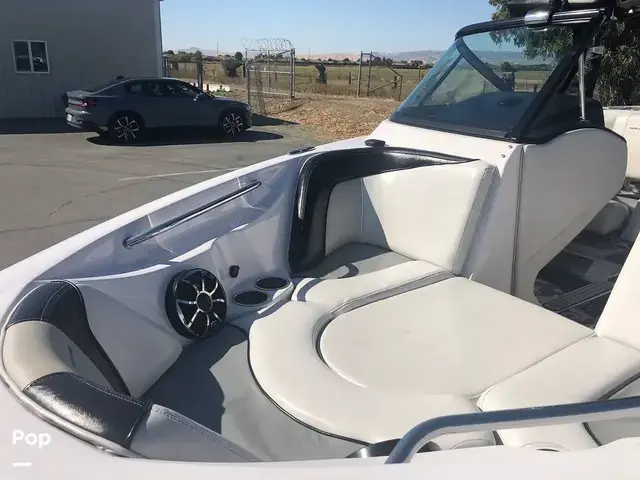 Nautique Super Air 210