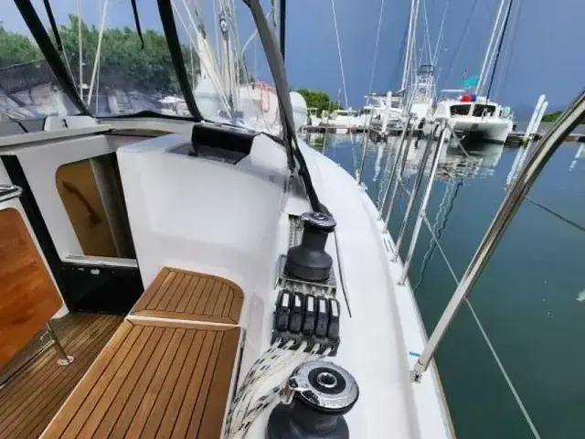 Hanse 348