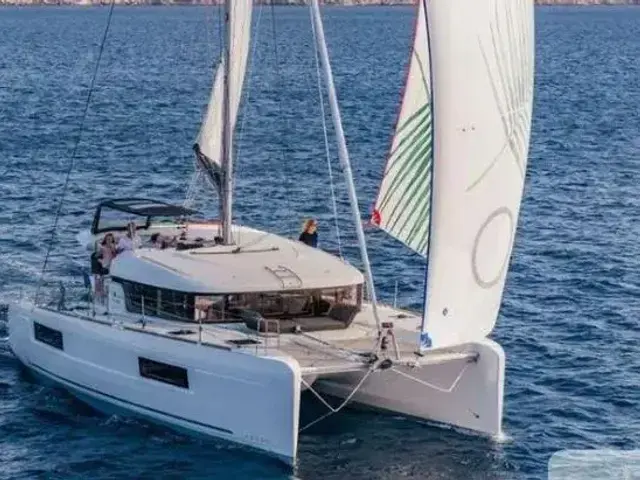 Lagoon 40