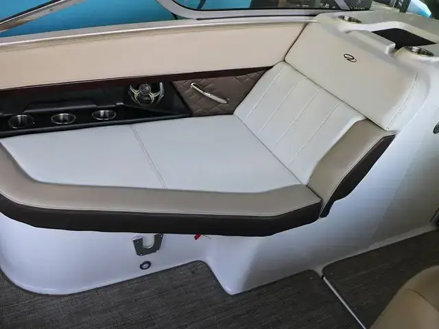 Regal 27 Fasdeck