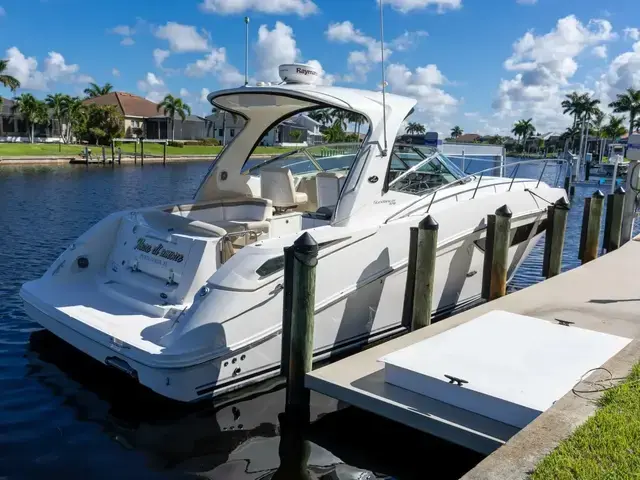 Sea Ray 37