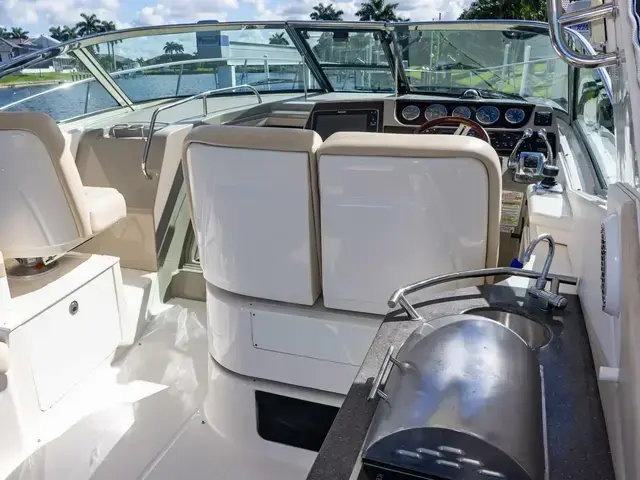 Sea Ray 37