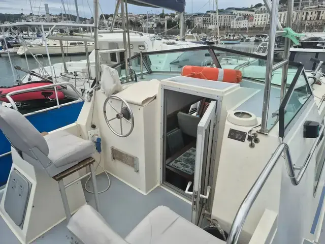 Aquastar 33 Aft Cabin