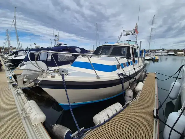 Aquastar 33 Aft Cabin