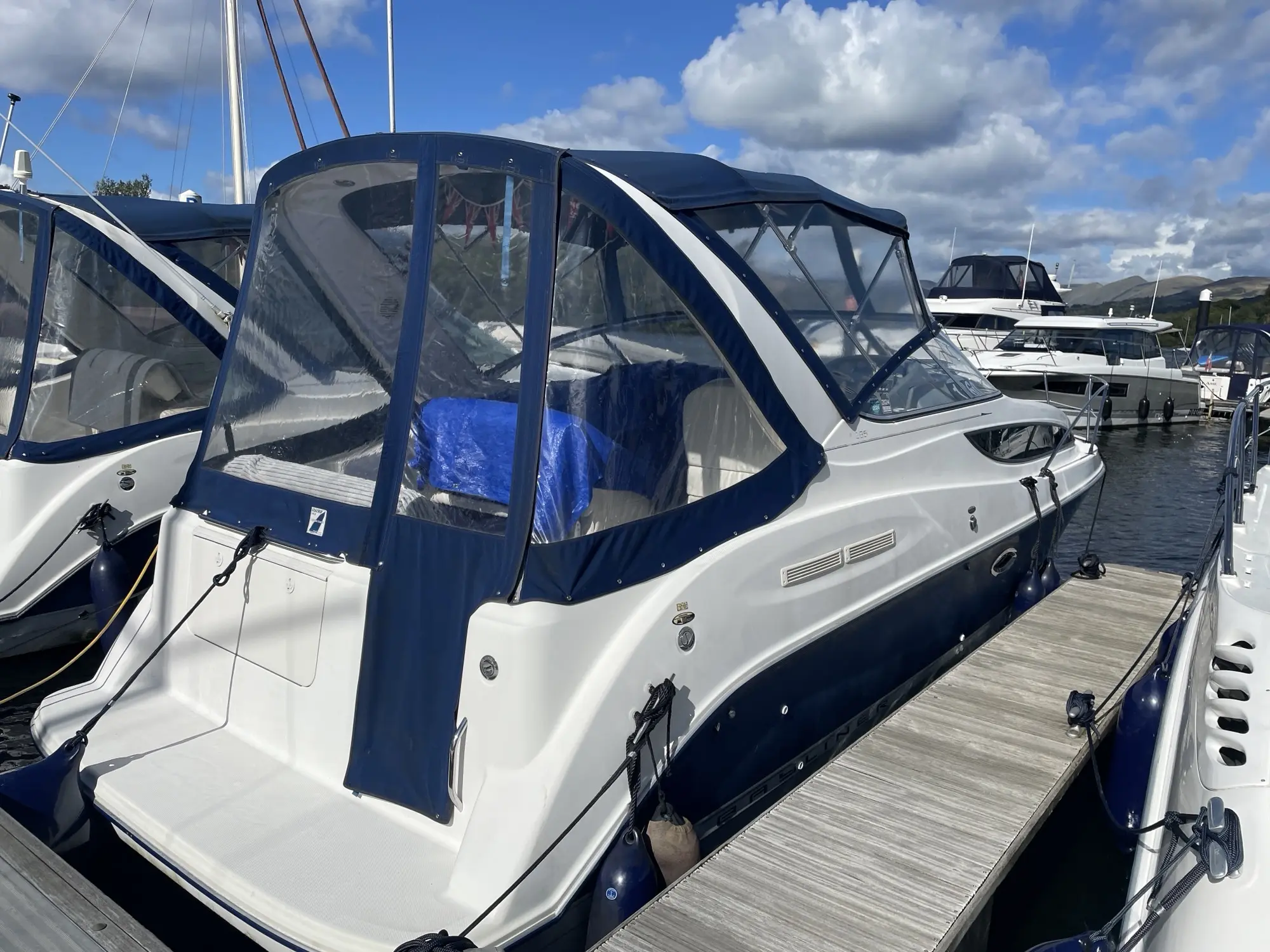 2004 Bayliner 285