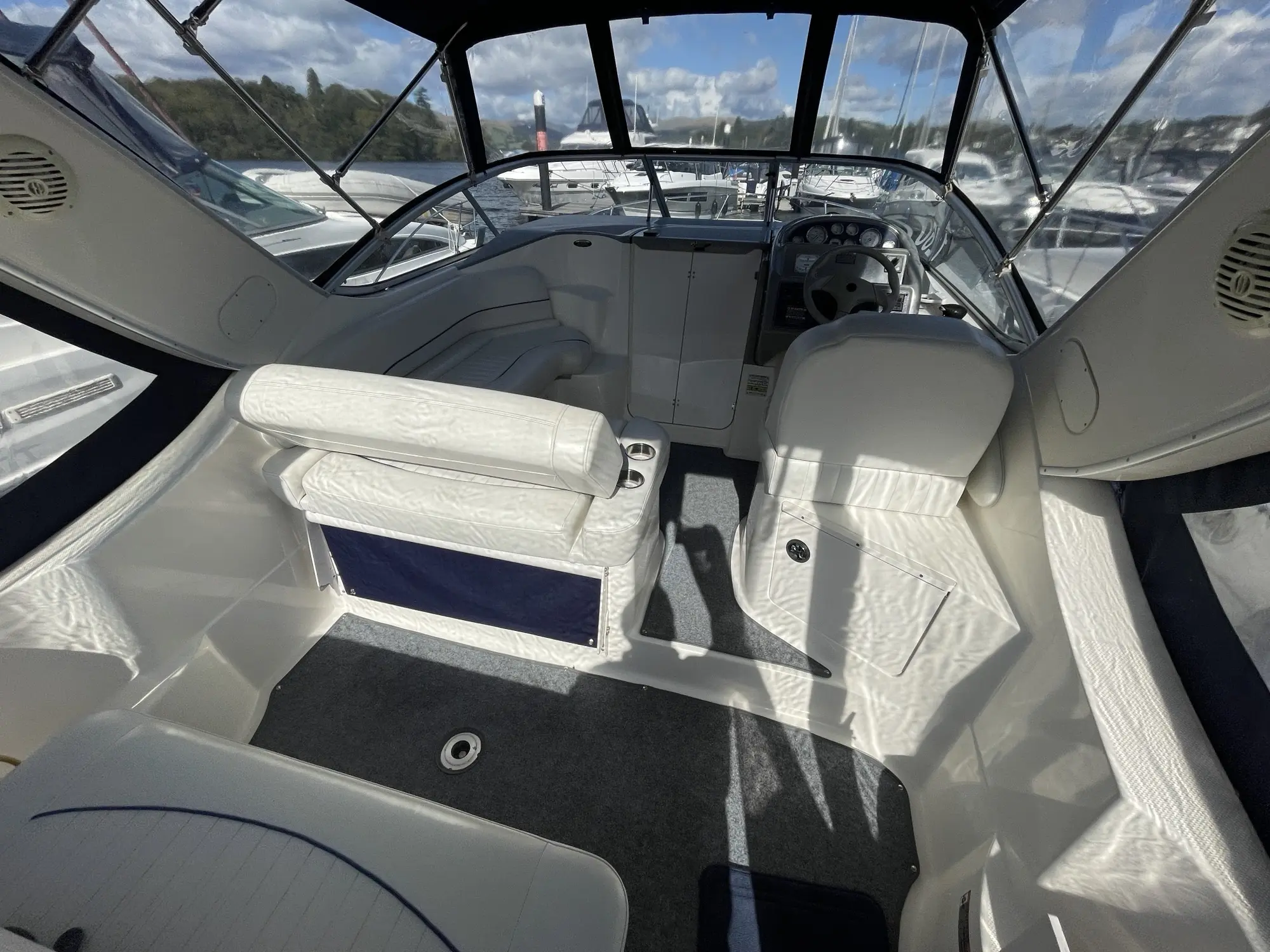 2004 Bayliner 285