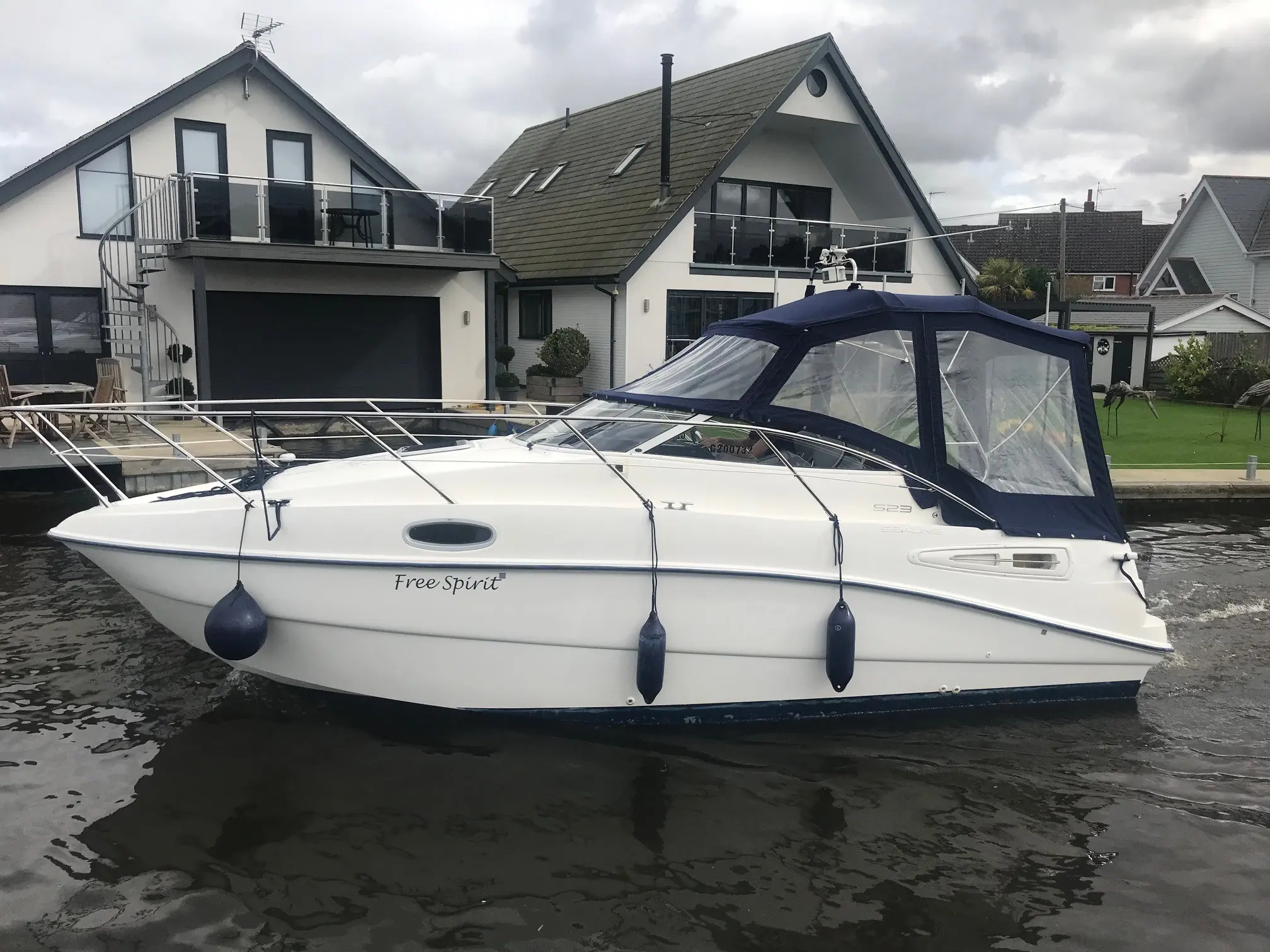 2003 Sealine s23