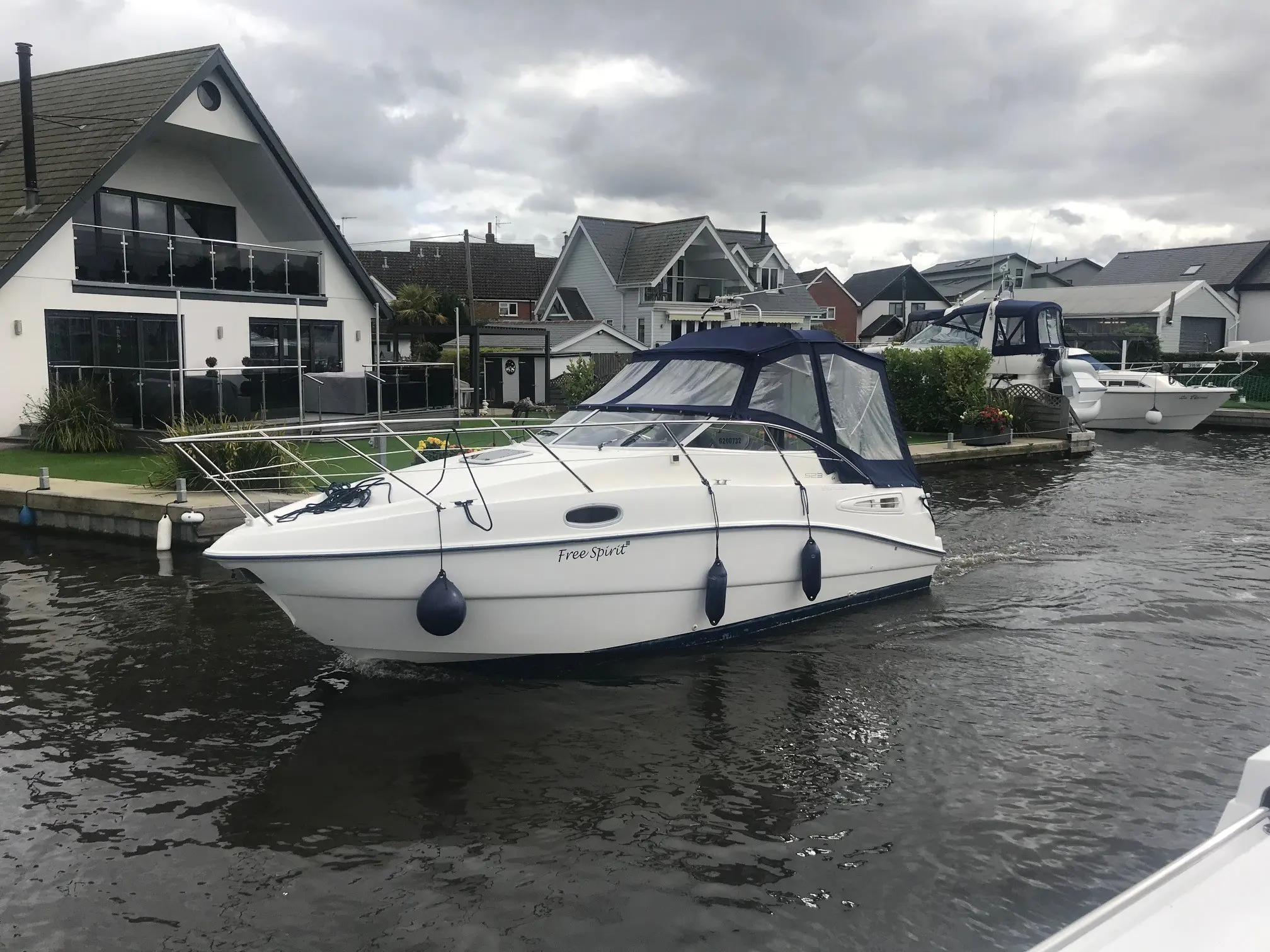 2003 Sealine s23