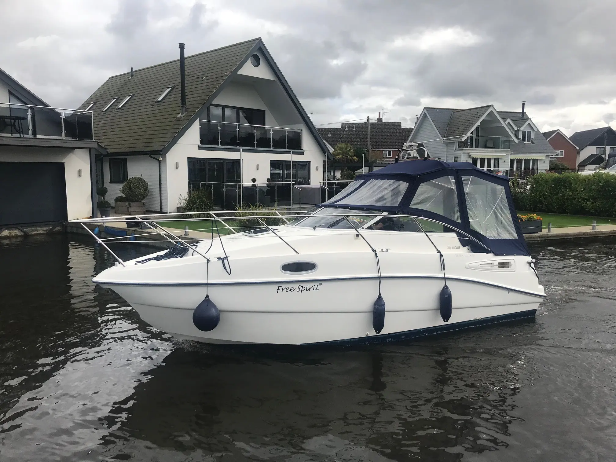 2003 Sealine s23