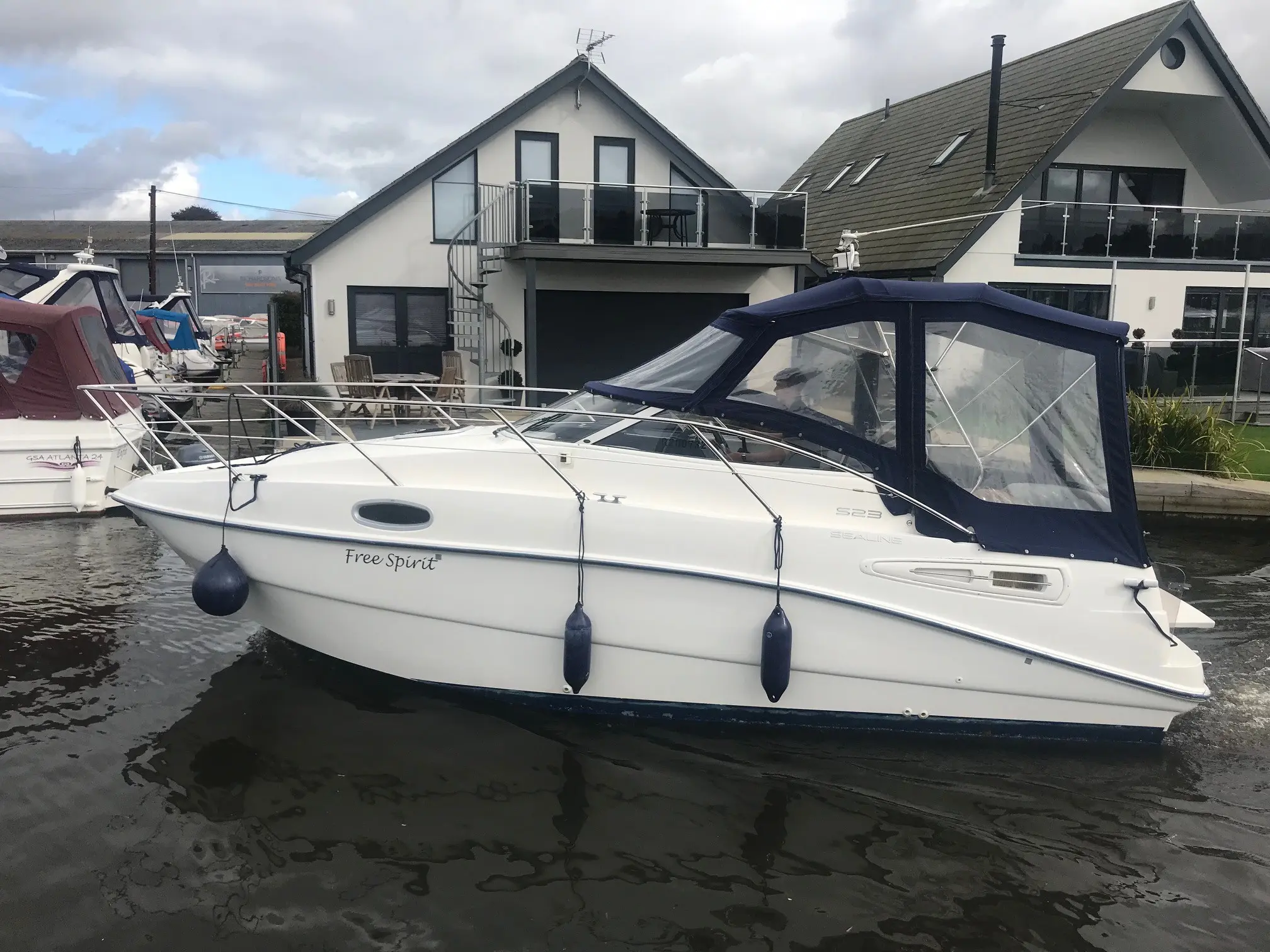 2003 Sealine s23