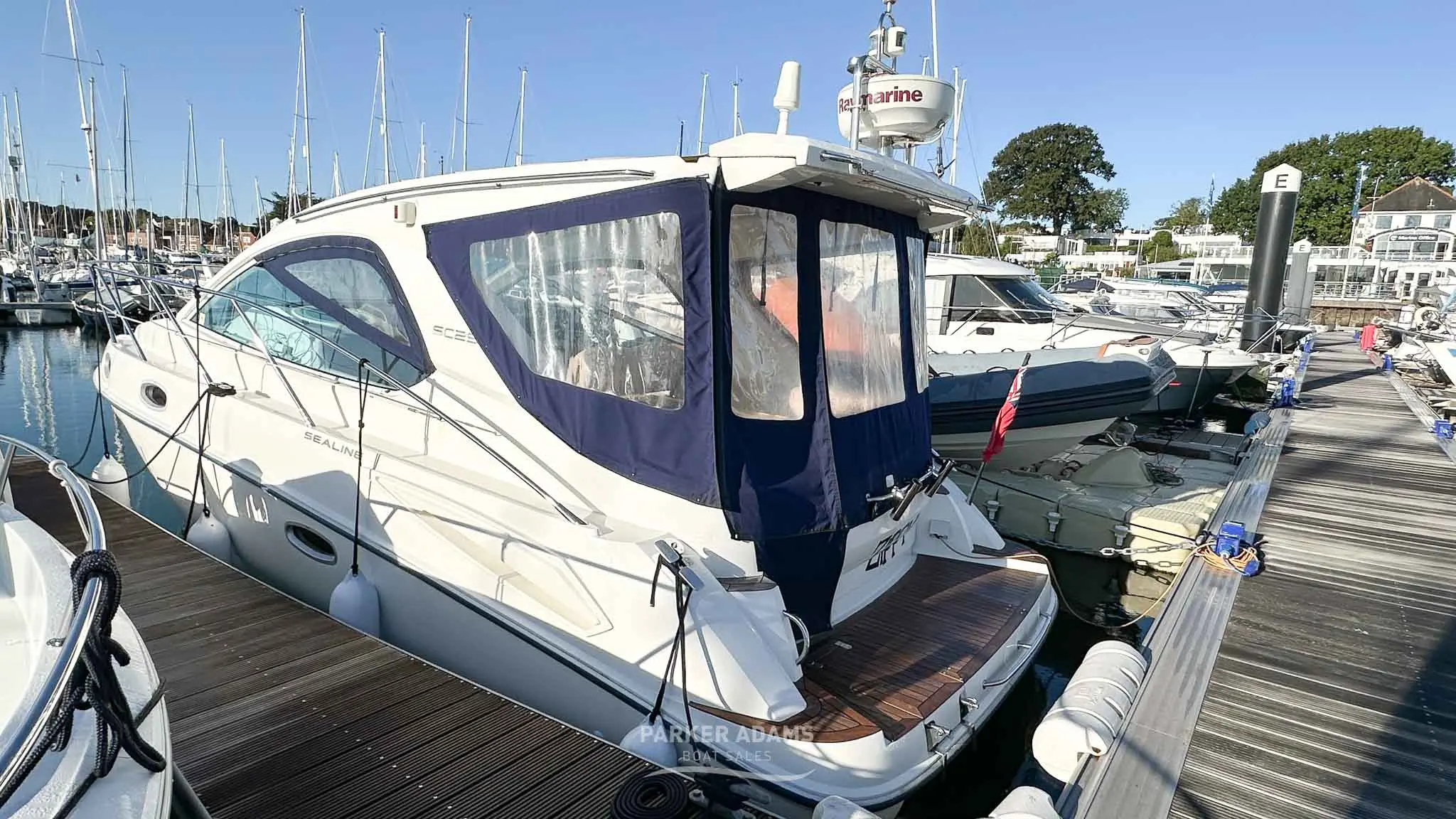 2006 Sealine sc29