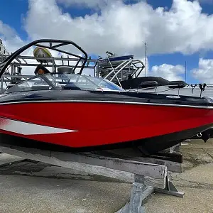 2015 Scarab 215 H.O.