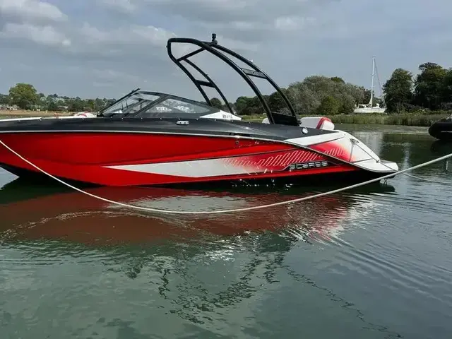 Scarab 215 H.O.