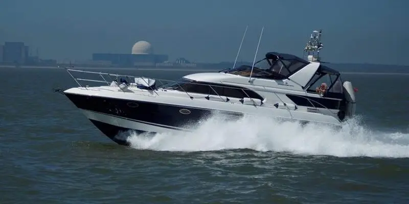 1997 Fairline phantom 43 aft cabin