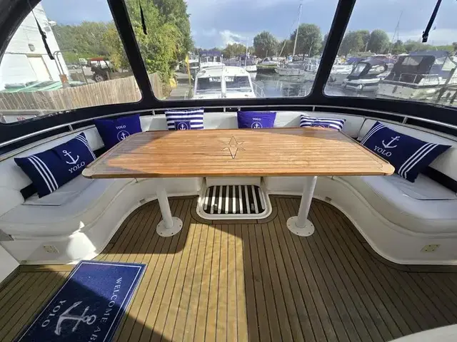 Fairline Phantom 43 Aft Cabin