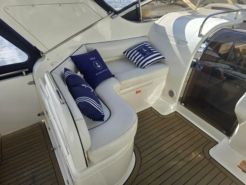 1997 Fairline phantom 43 aft cabin