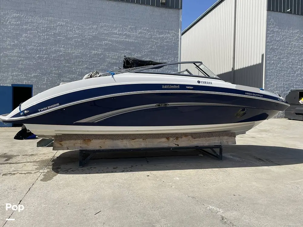 2011 Yamaha 242 limited