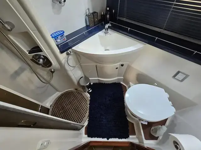 Fairline Phantom 43 Aft Cabin