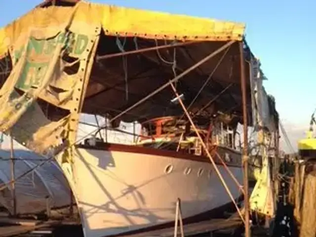 Classic 68' Silvers Twin Screw Motor Yacht