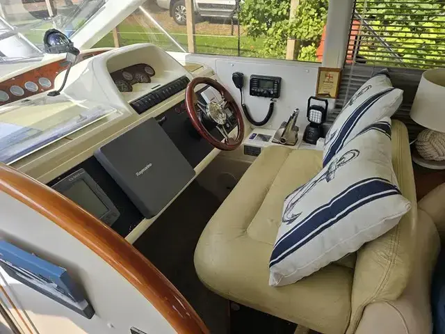 Fairline Phantom 43 Aft Cabin