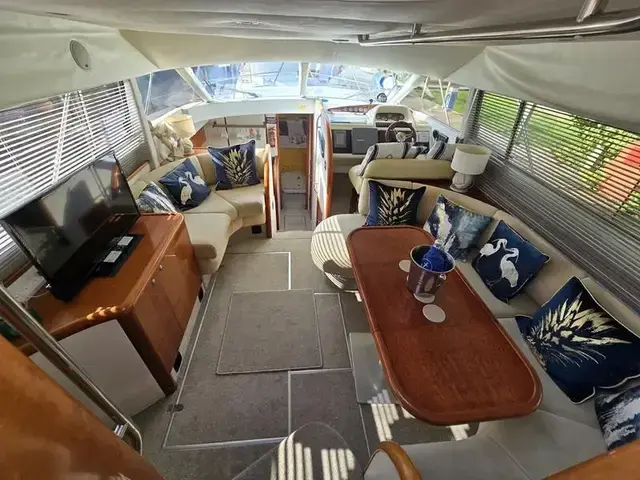 Fairline Phantom 43 Aft Cabin