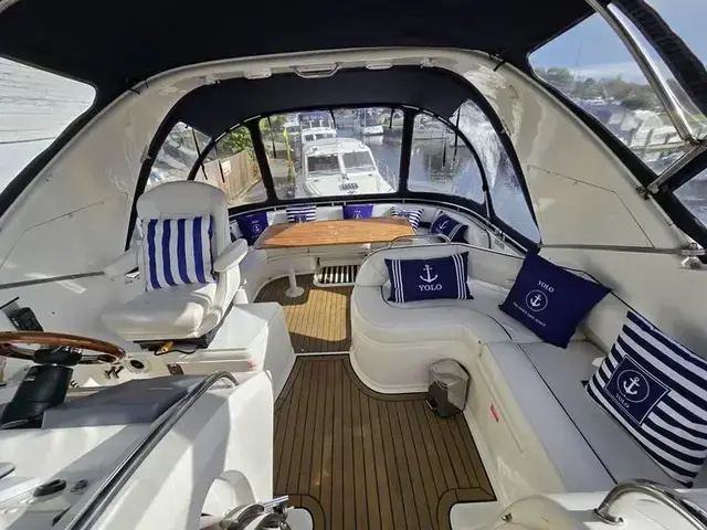 Fairline Phantom 43 Aft Cabin