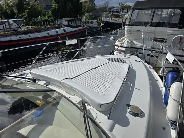 Fairline Phantom 43 Aft Cabin