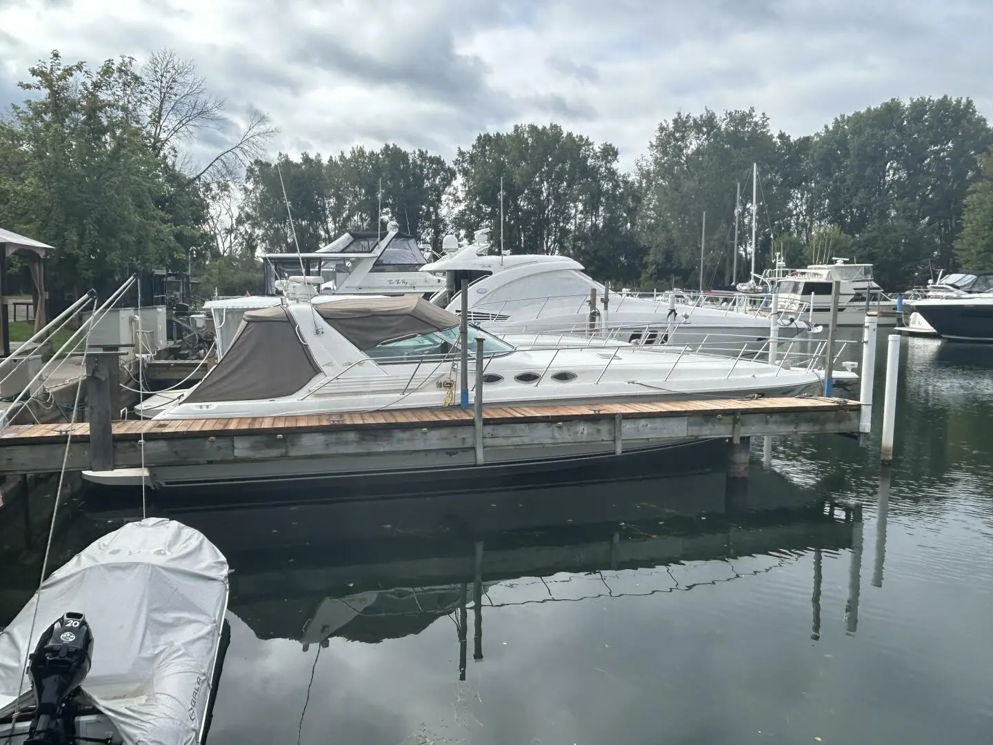 1994 Sea Ray 400 express cruiser