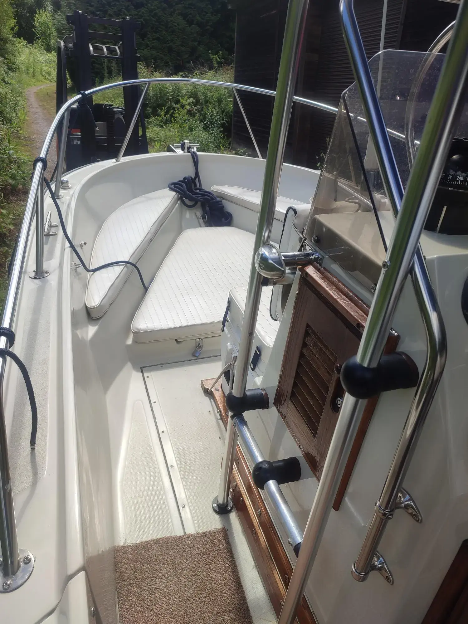 2017 Boston Whaler 18 outrage