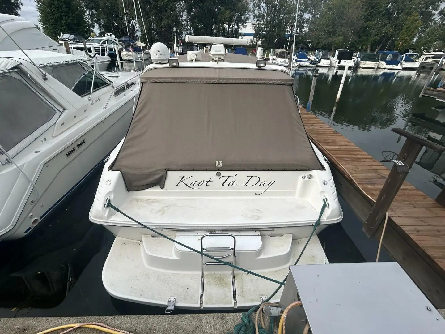 1994 Sea Ray 400 express cruiser